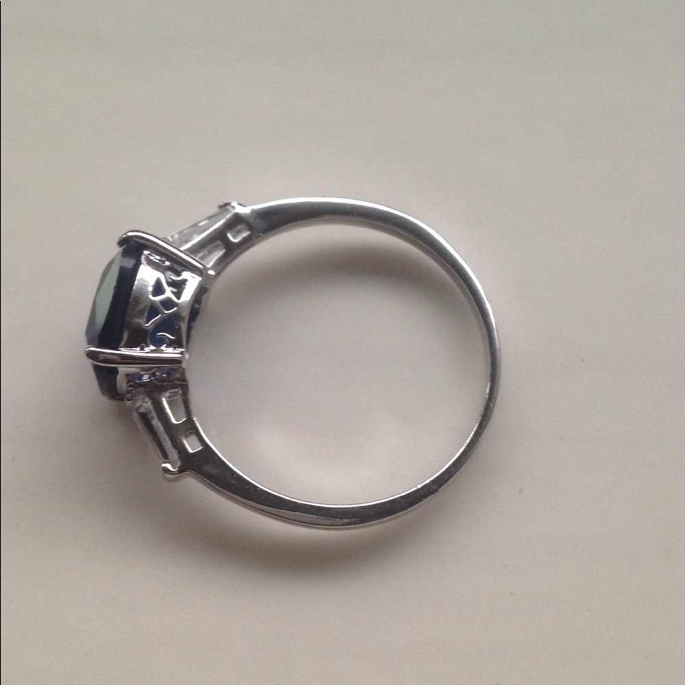 Cocktail ring - Picture 2 of 4